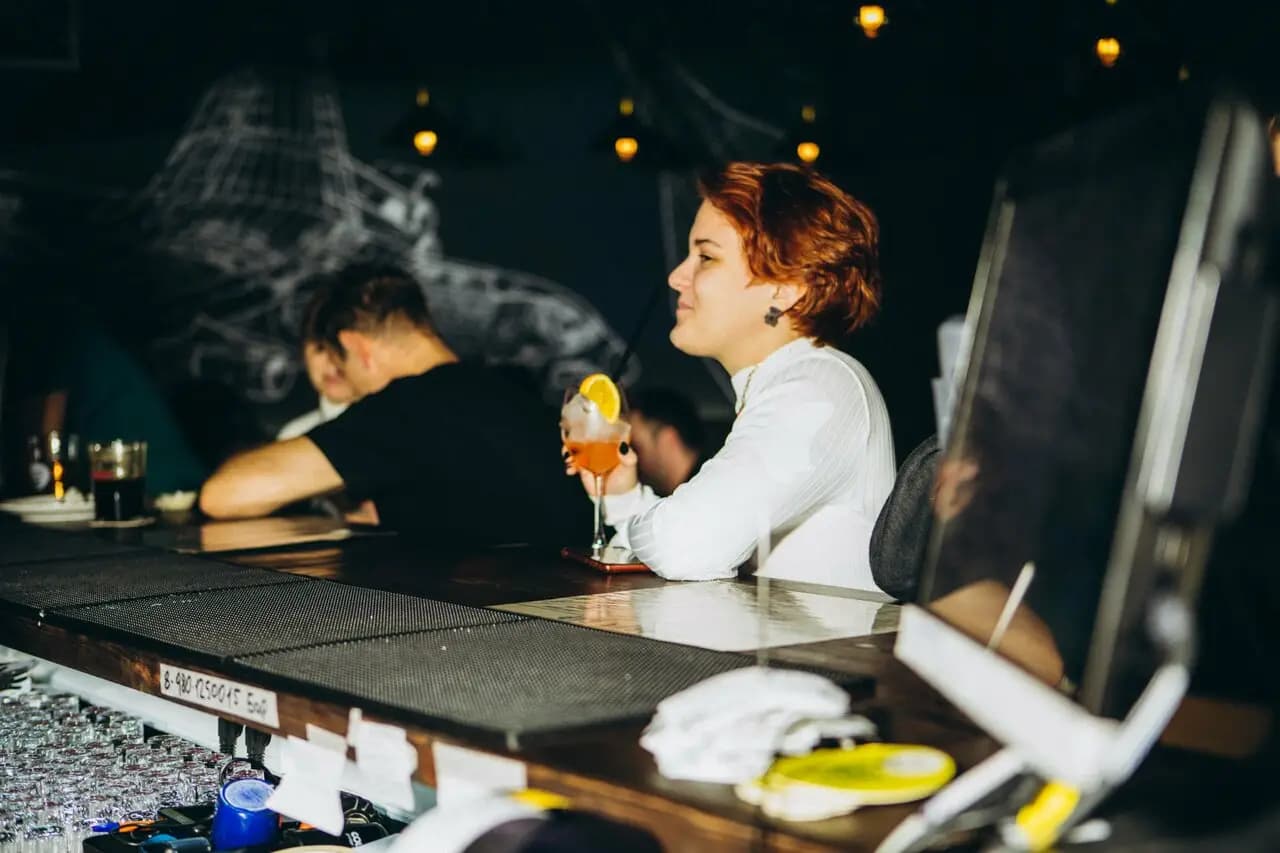 Земля, Прощай!