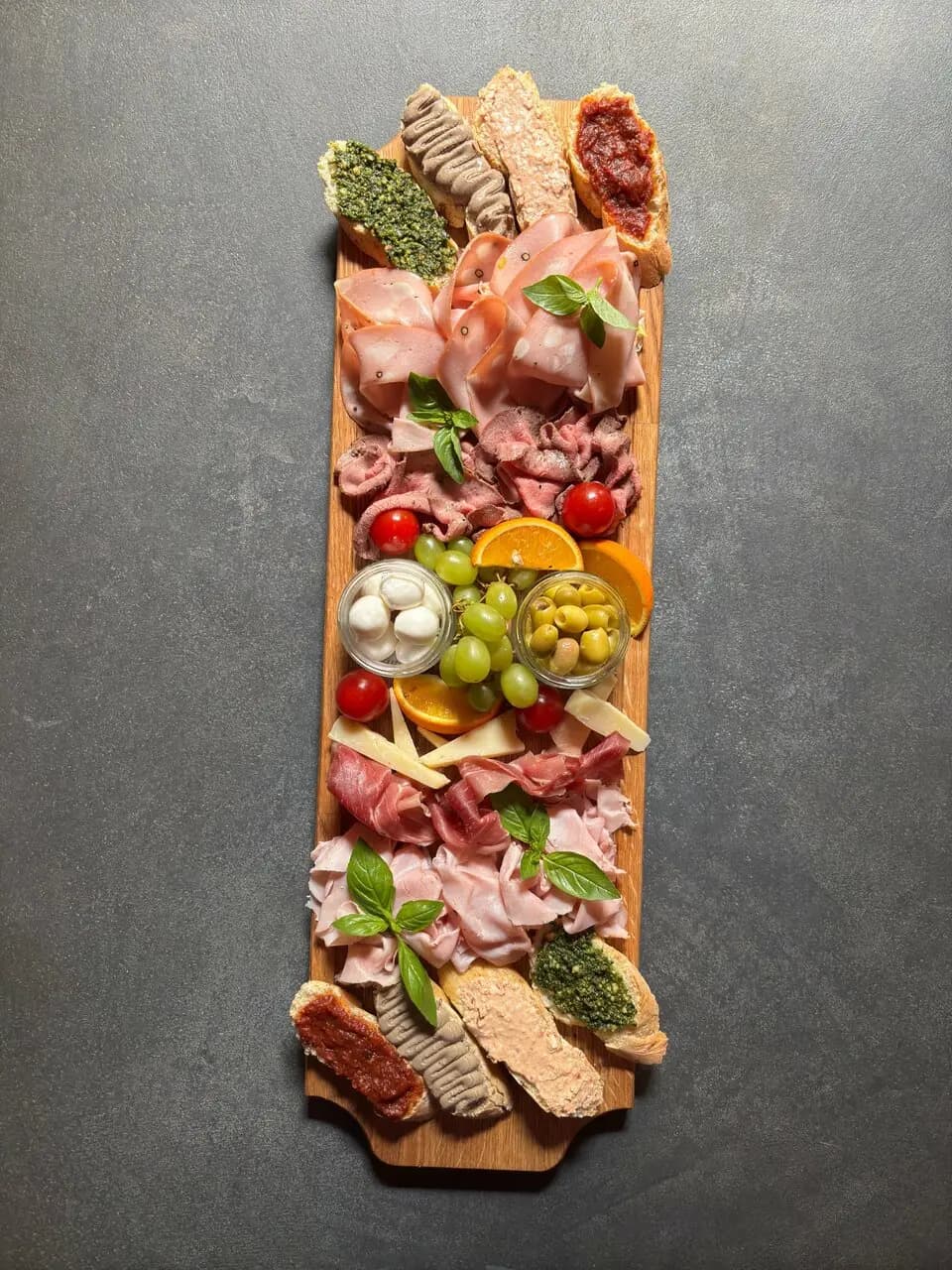 Аперитивная