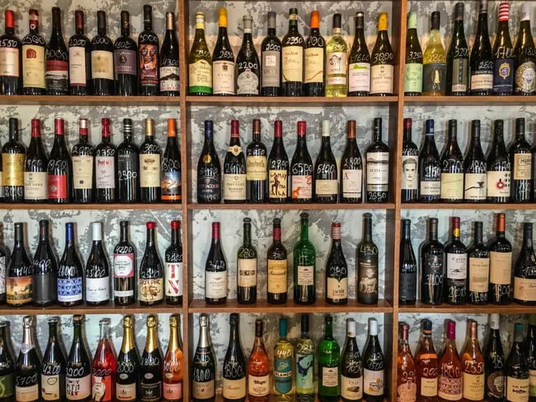 Аперитивная