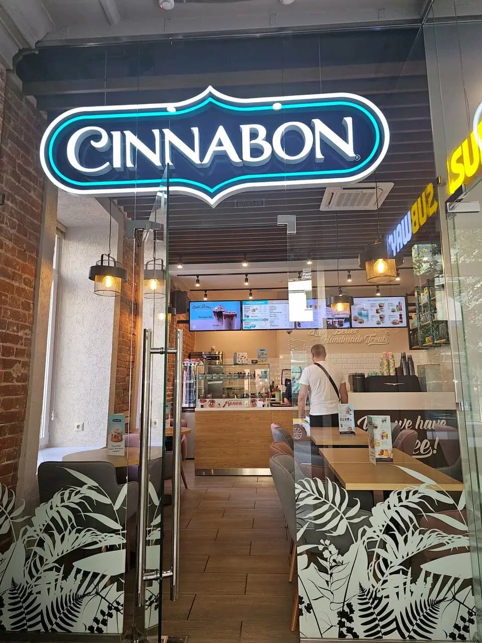 Cinnabon