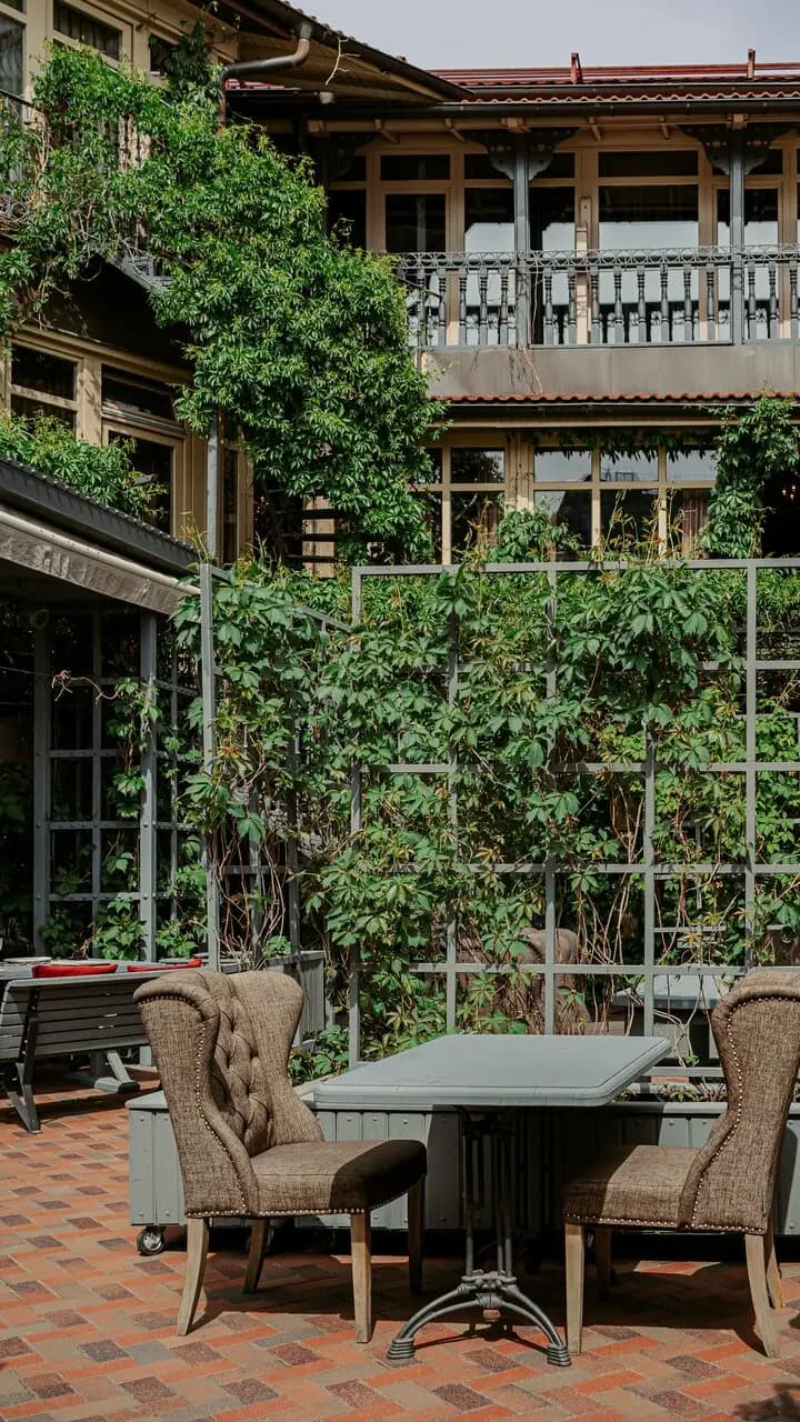 Тифлисский дворик