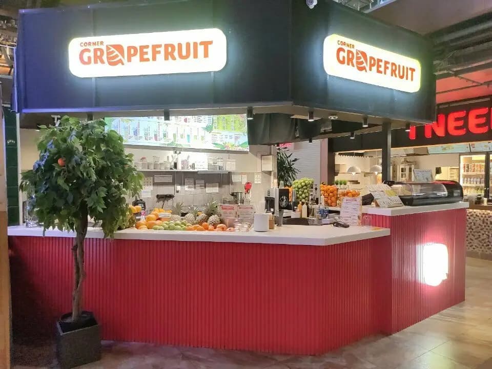 Corner Grapefruit