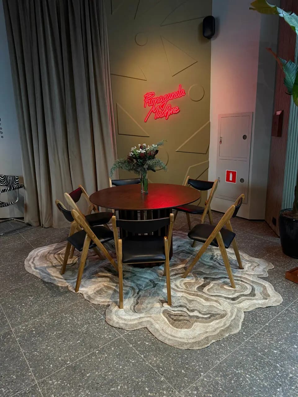 Surf Coffee X Safari