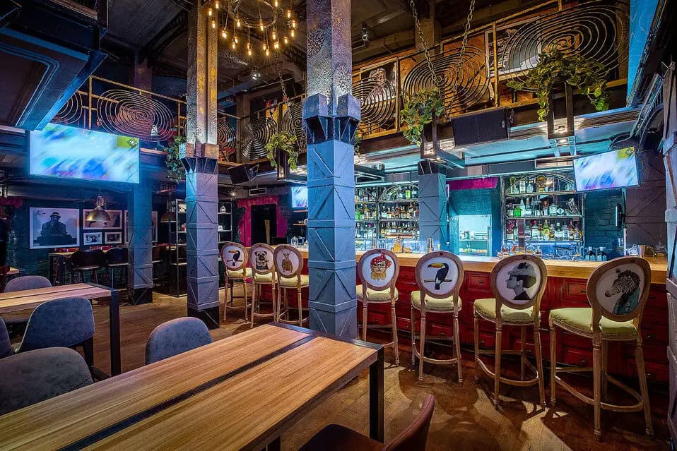 Зеленая собака