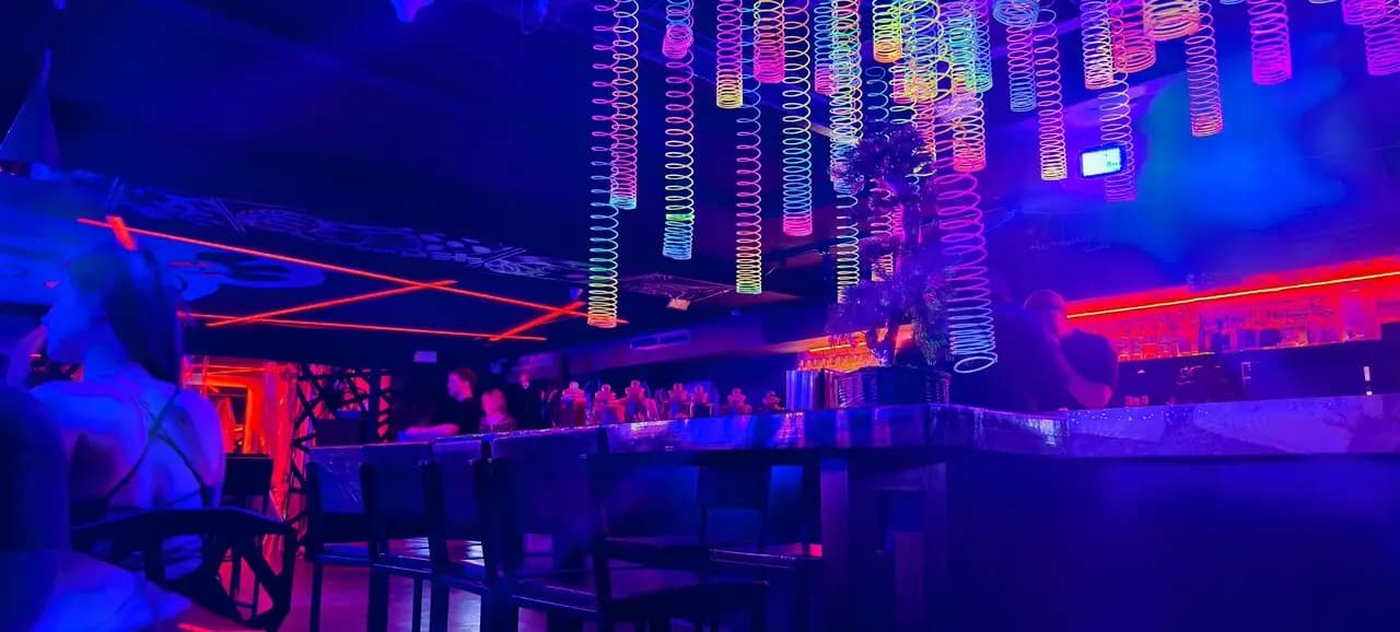 Исси и биси