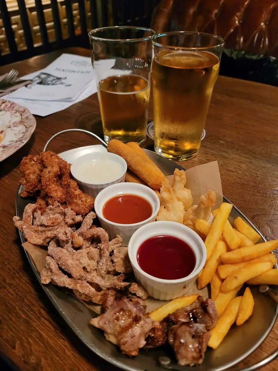 Свинья и роза