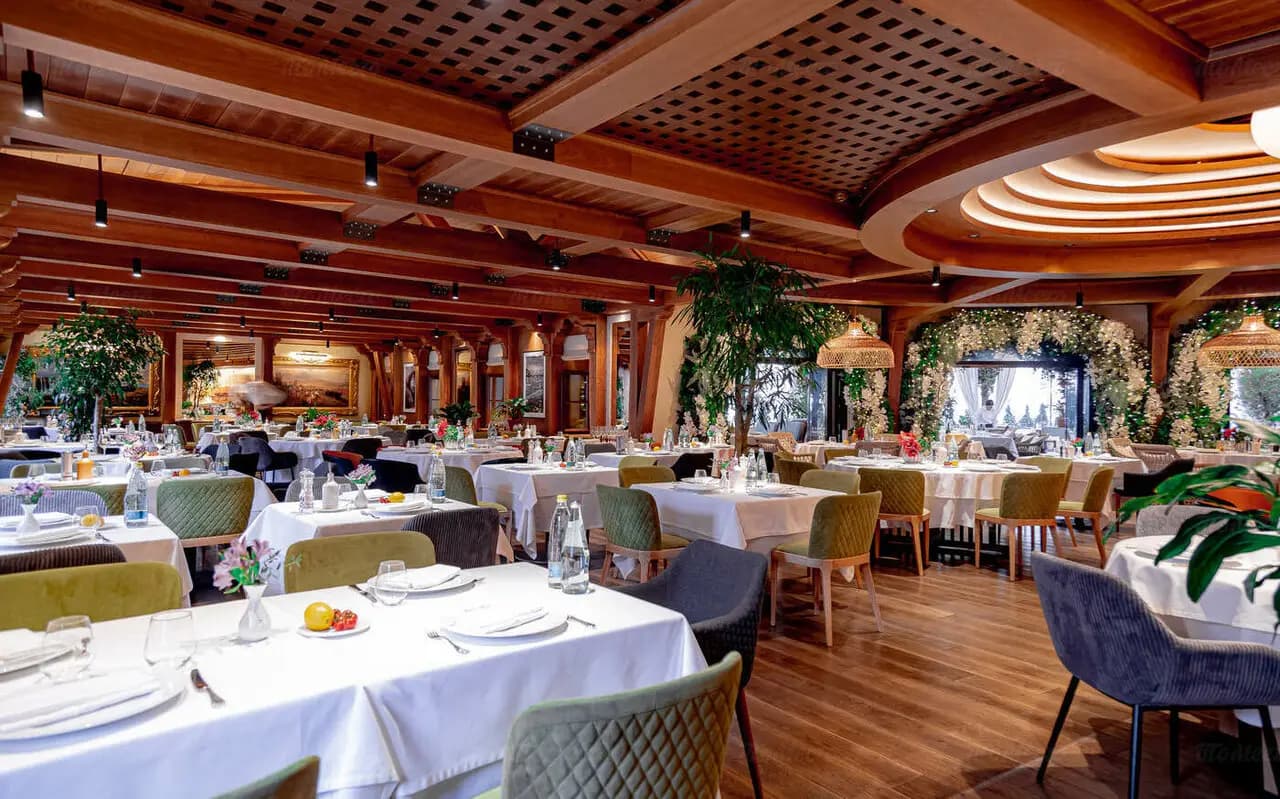 Ассунта Мадре