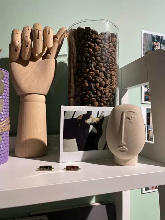 Человек и кофе