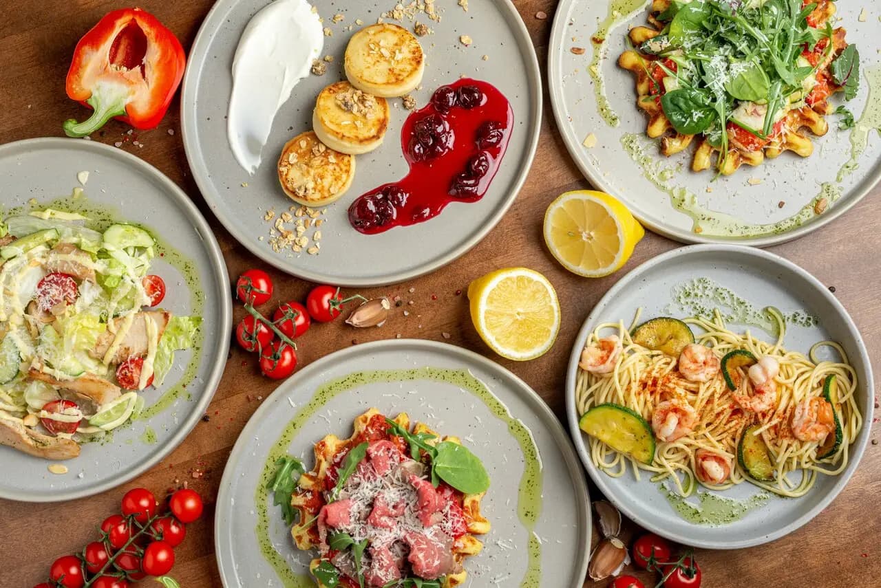 ПИПЛ'с кафе