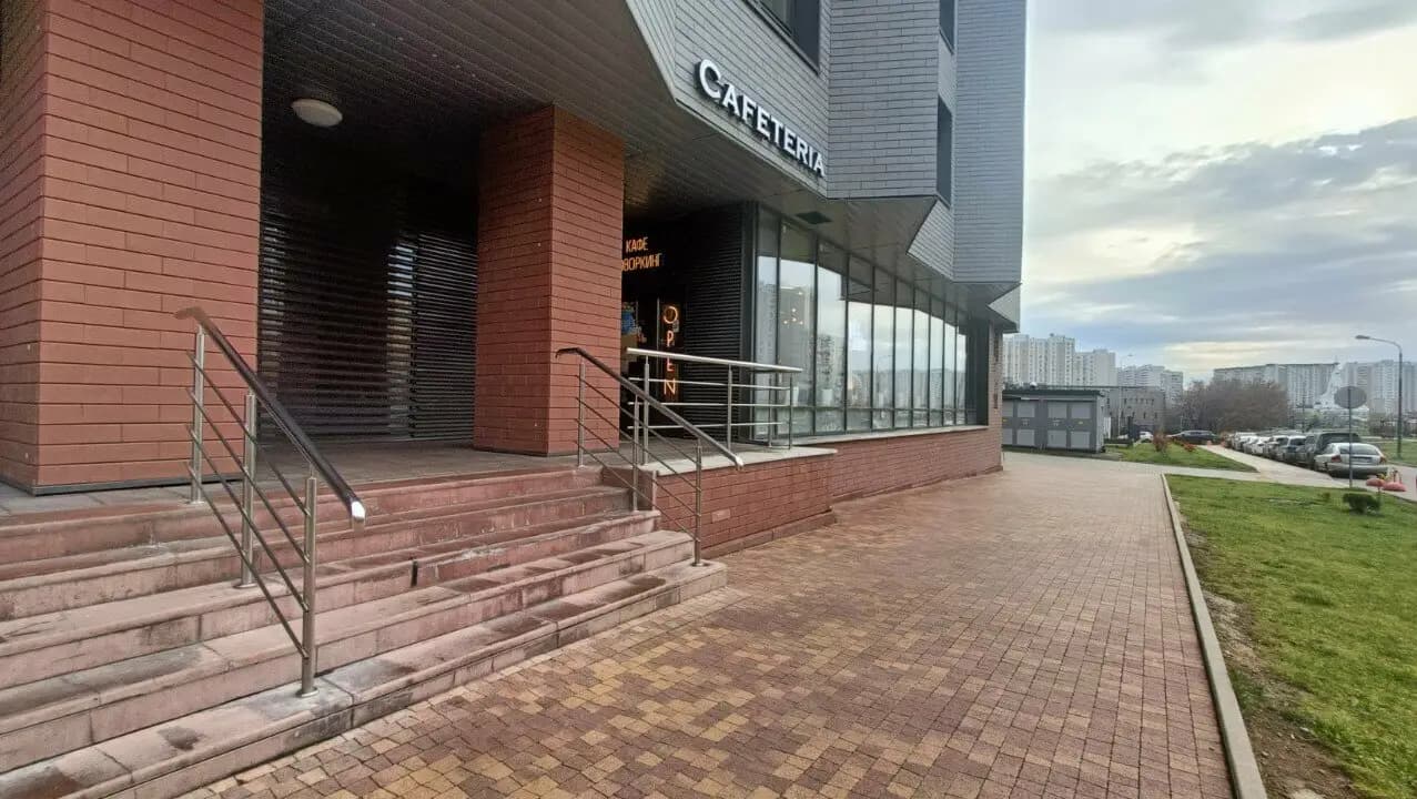 ПИПЛ'с кафе