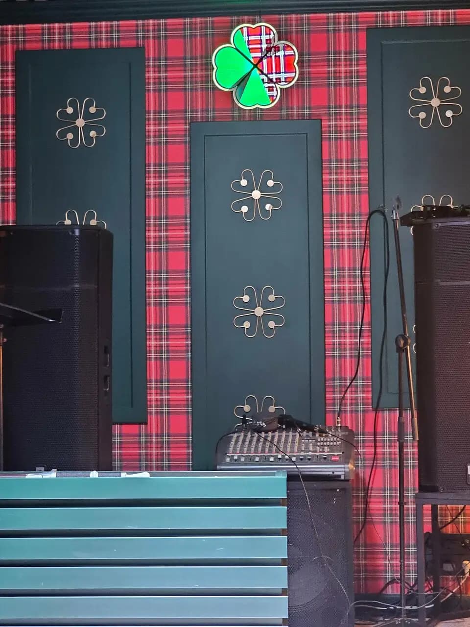 Хмельной Клевер