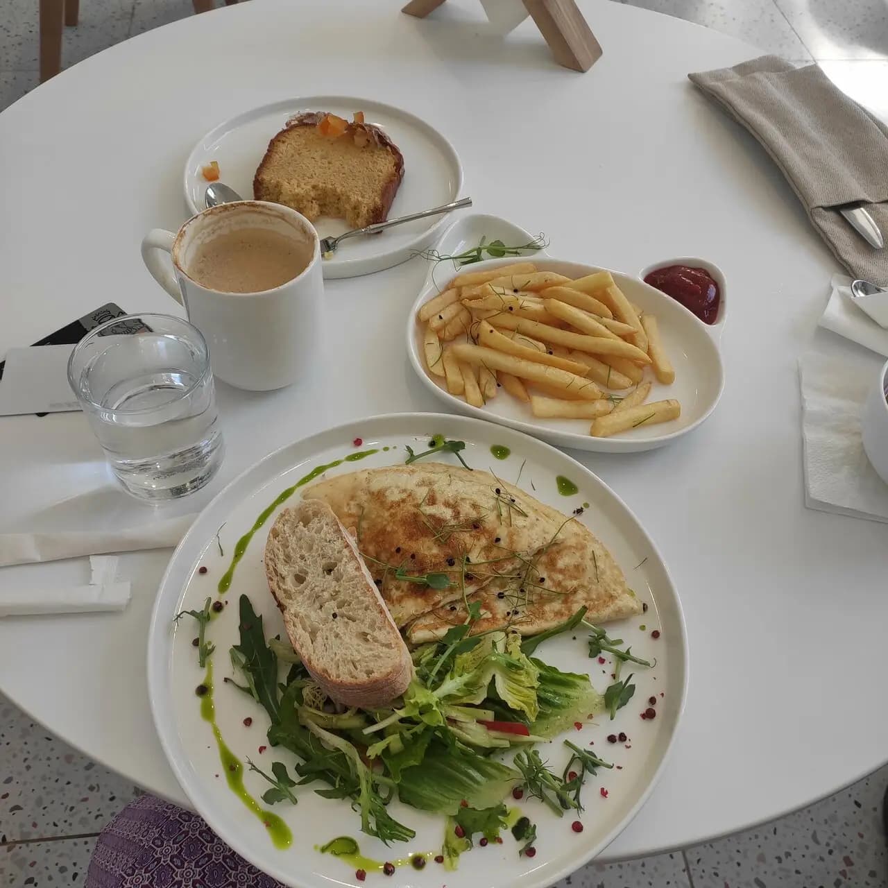 Ещё одна кондитерская