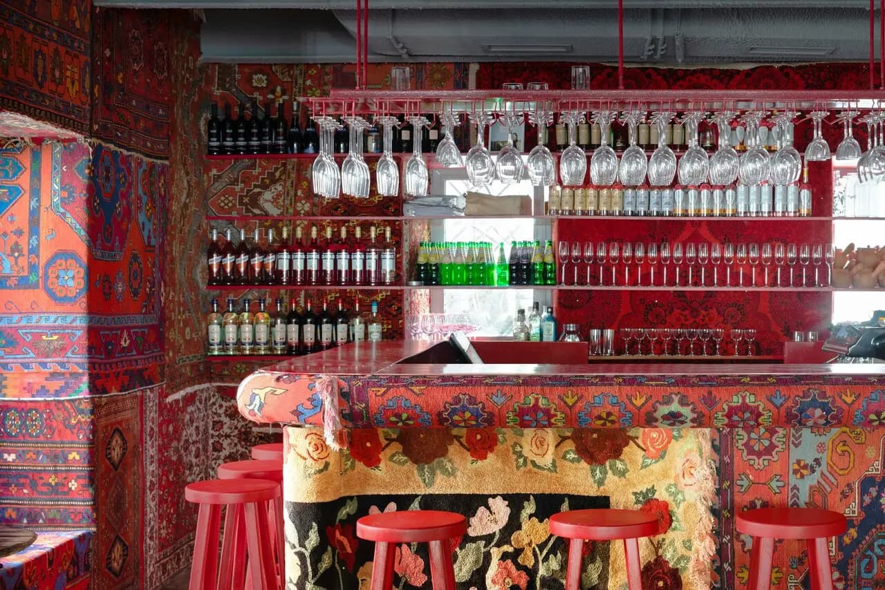 Хачапури и вино