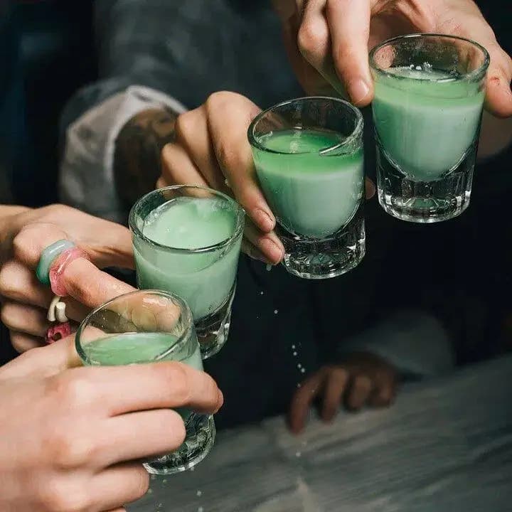 Контакт бар