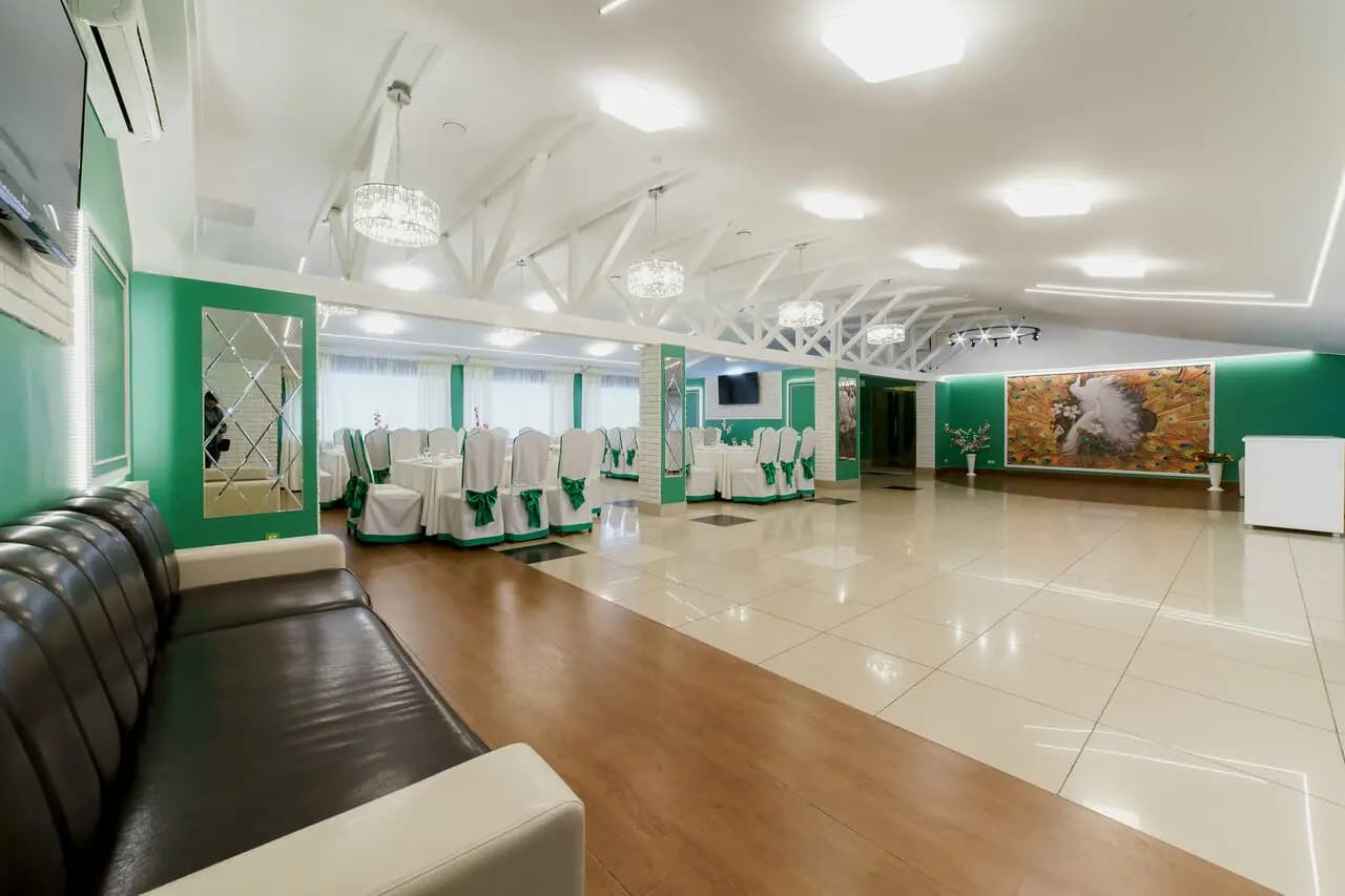 Кафе у озера